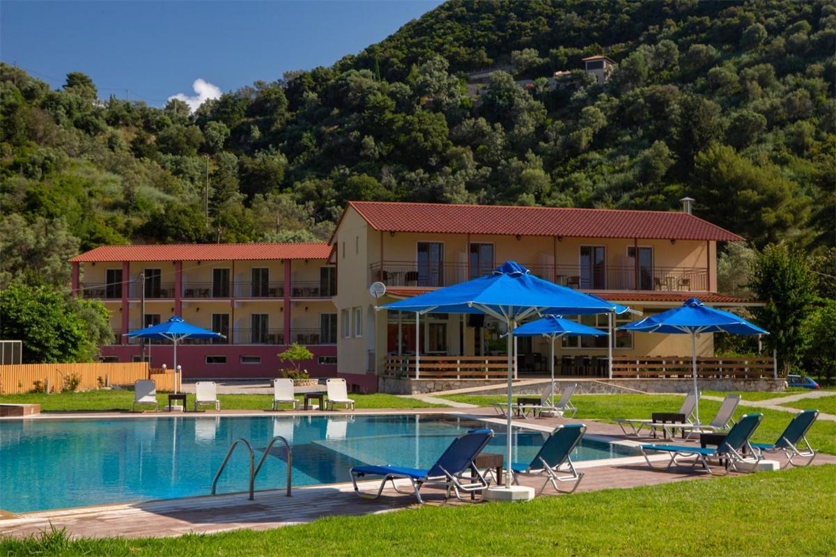 Menes Hotel Jéni Kültér fotó