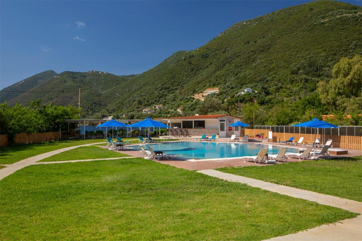 Menes Hotel Jéni Kültér fotó