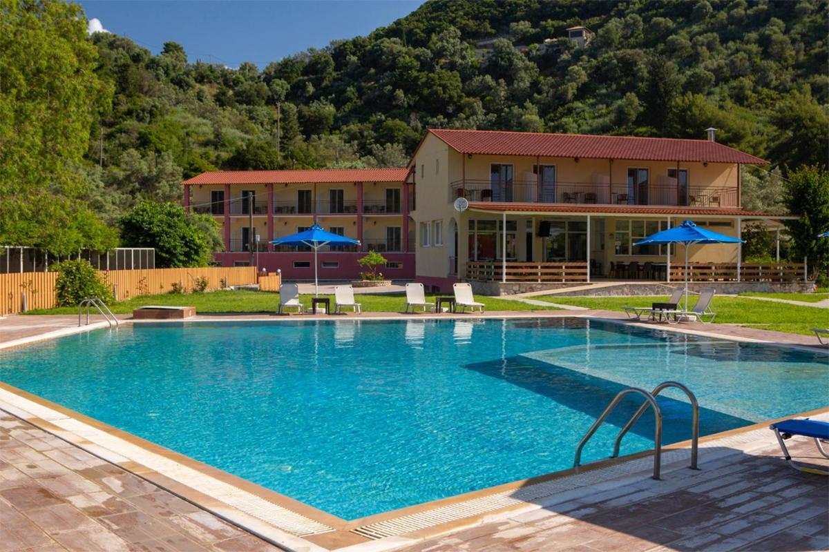 Menes Hotel Jéni Kültér fotó
