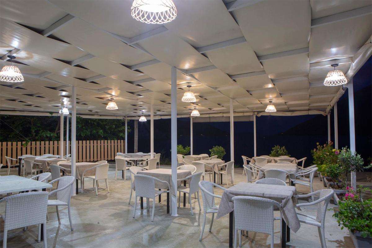 Menes Hotel Jéni Kültér fotó