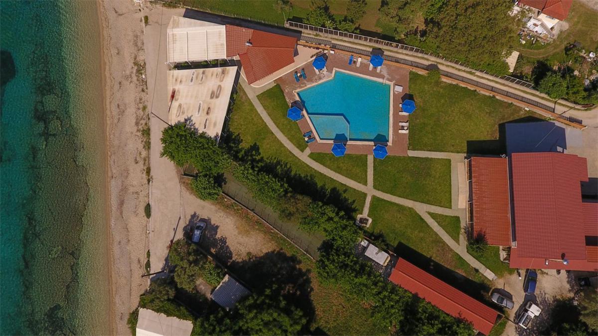 Menes Hotel Jéni Kültér fotó