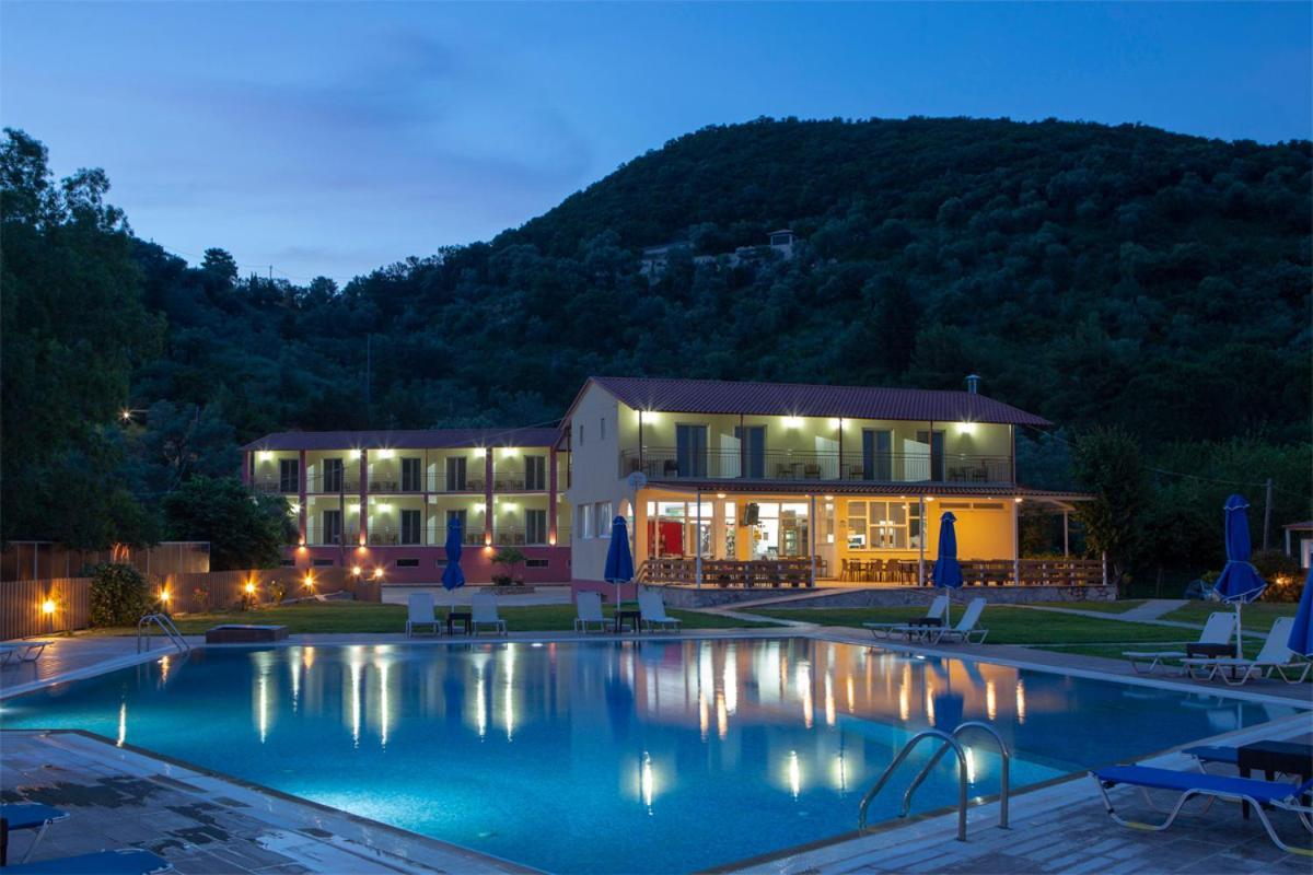 Menes Hotel Jéni Kültér fotó