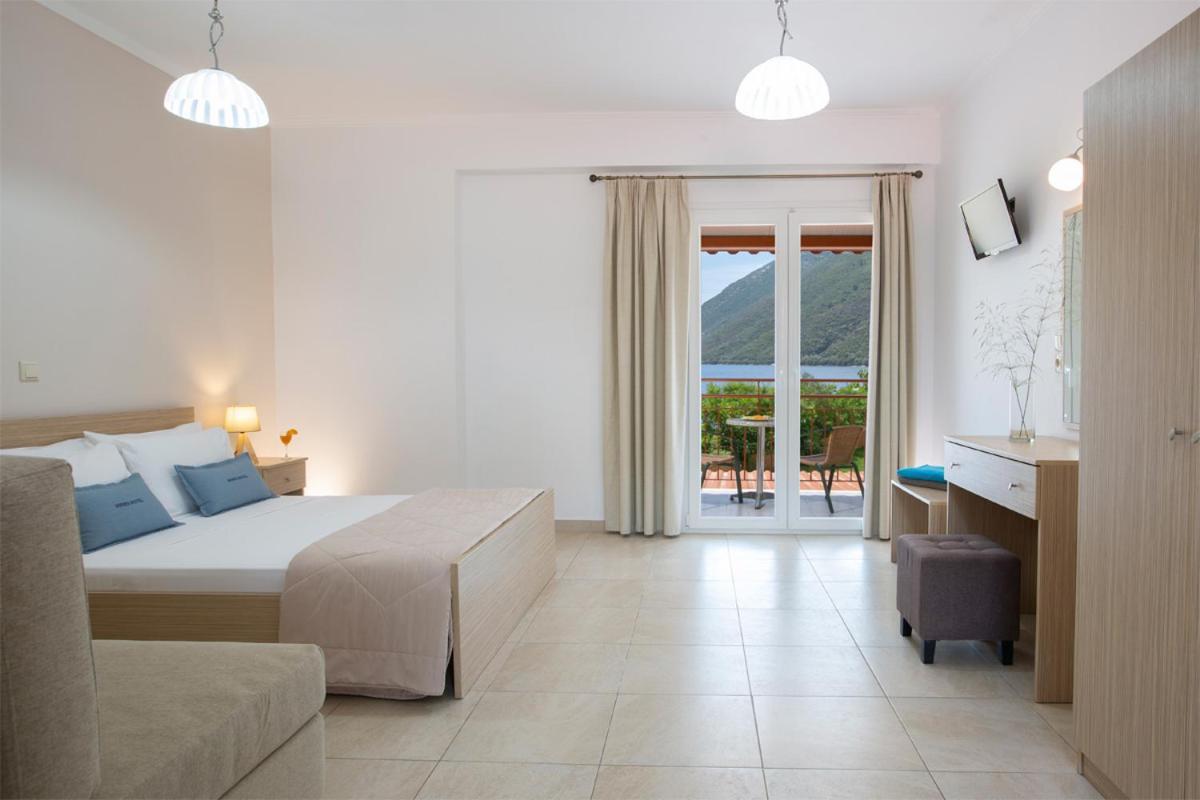Menes Hotel Jéni Kültér fotó